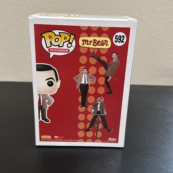 Funko Pop : mr. Bean limited edition chaser - Picture 2 of 4